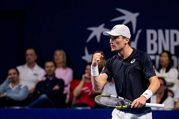 Брюссель. Коллиньон победил игрока топ-20 и впервые сыграет в полуфинале, Мпетши Перрикар одолел Музетти