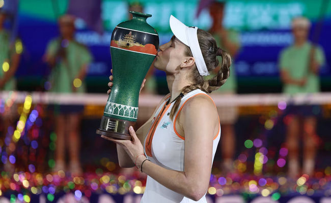 Нинбо. Рыбакина обыграла "нейтральную" Александрову и выиграла второй титул в сезоне