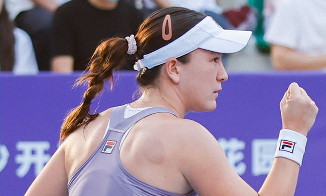 Гуанчжоу. Сунь выиграла шесть матчей подряд и встретится со второй сеяной в финале