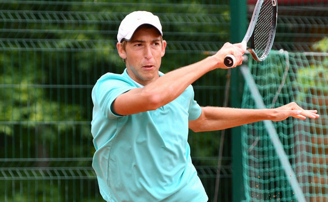 Афины. Брайнин одолел шестого сеяного в первом круге и одержал свою дебютную победу в основной сетке ATP Challenger Tour