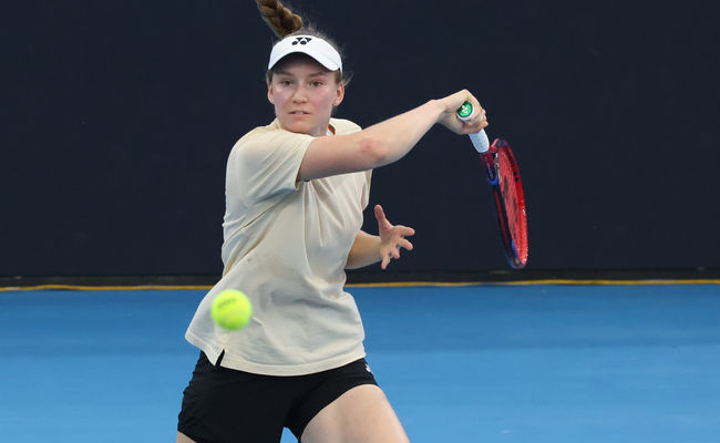 Елена Рыбакина: "Цель на сезон всегда одинакова - быть здоровой и счастливой, а также выигрывать большие титулы"