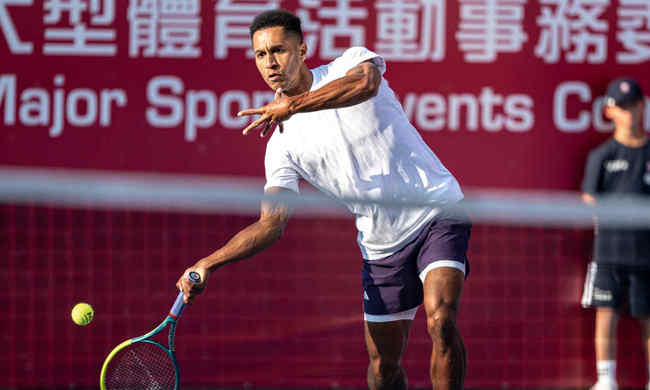 Гонконг. Ммо вперше за два роки переміг суперника з топ-20, торішній чемпіон Мюллер не зміг вийти до 1/4 фіналу