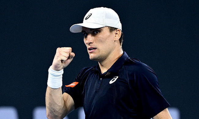 Брісбен. Мпетші Перрікар зупинив переможну серію Хіджікати, Колліньйон вдруге зіграє у чвертьфіналі