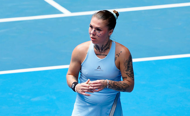 Australian Open. Олійникова нав'язала боротьбу, проте поступилася чинній чемпіонці Кіс у своєму дебютному матчі на рівні Grand Slam