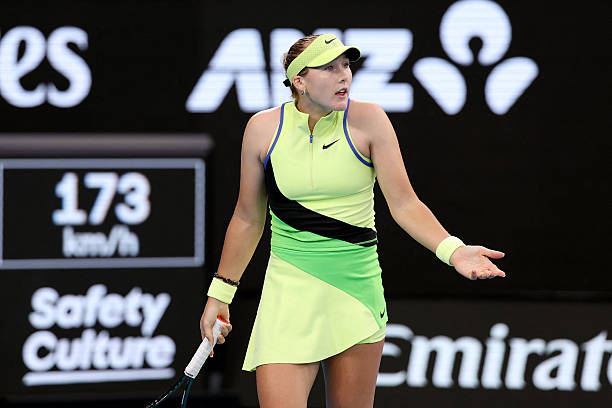 Мирра Андреева: "Играть за страну без флага? Для меня это не добавляет никакого давления - я просто делаю свое дело на корте"