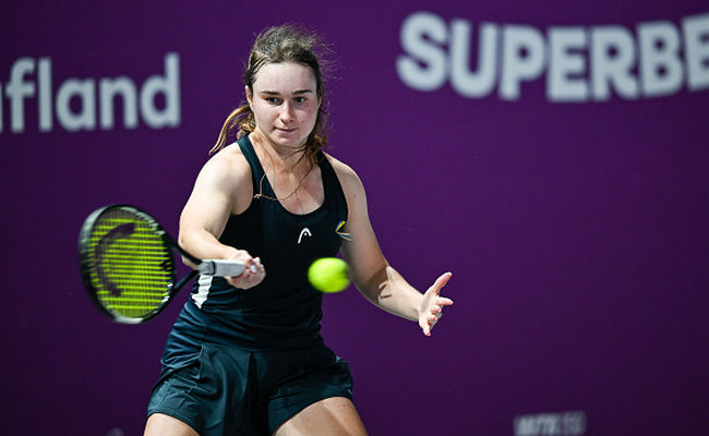 Оейраш. Снігур за 55 хвилин перемогла другу сіяну та вийшла до півфіналу