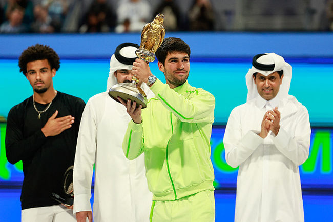 Доха. Алькарас за 50 минут обыграл Фиса в решающем матче