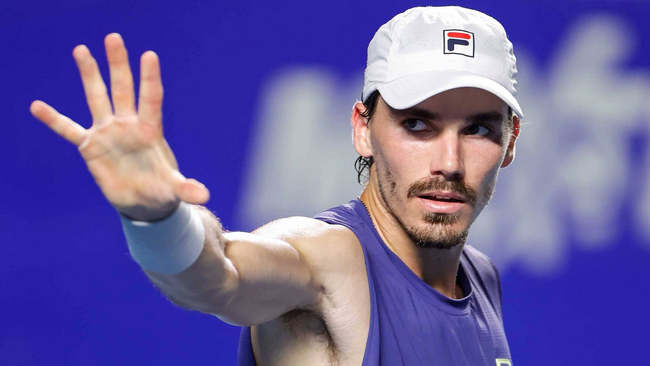 Акапулько. Де Минор проиграл в первом круге "квалифаеру" из топ-200, Вашеро и Давидович Фокина вышли во второй круг