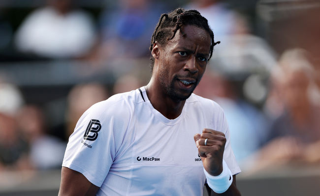 Акапулько. Монфис выиграл первый матч в сезоне, прервав серию из семи поражений, 19-летний Ходар победил 26-ю ракетку мира