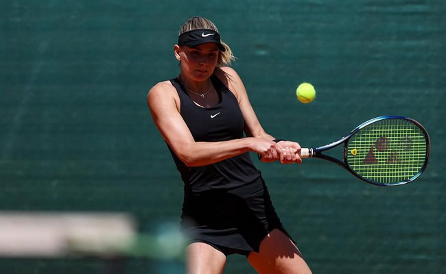 Анталия. Завацкая вышла во второй круг после отказа сеяной соперницы в начале матча