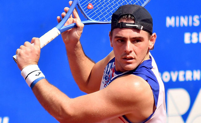 Аргентинского теннисиста дисквалифицировали за 30 нарушений Антикоррупционной программы. Его брат также попал в скандальную историю