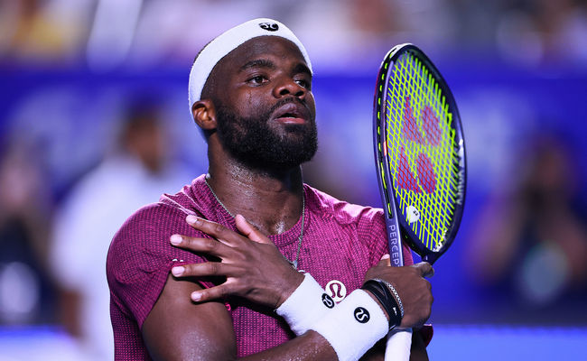 Акапулько. Тиафо за три часа одолел Накашиму и сыграет за титул против Коболли