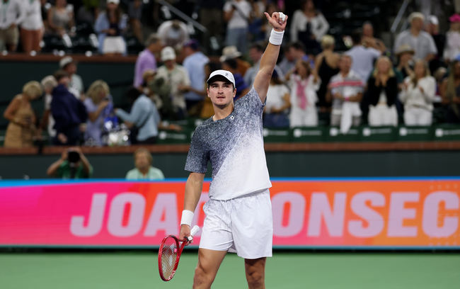 Индиан-Уэллс. Фонсека разгромил Пола и дальше сыграет против Синнера, Фис, Зверев и Тиафо прошли в четвертый круг