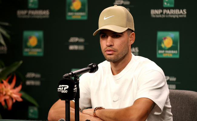 Карлос Алькарас: "Если честно, иногда я просто устаю от того, что в каждом раунде будто играю против Роджера Федерера"