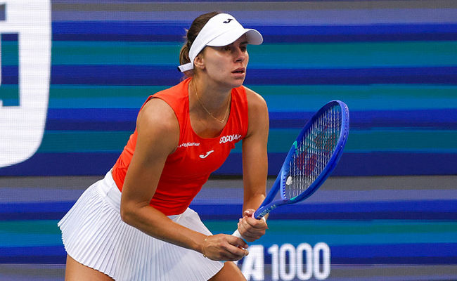 Маямі. Лінетт здійснила сенсацію у другому колі, обігравши Швьонтек
