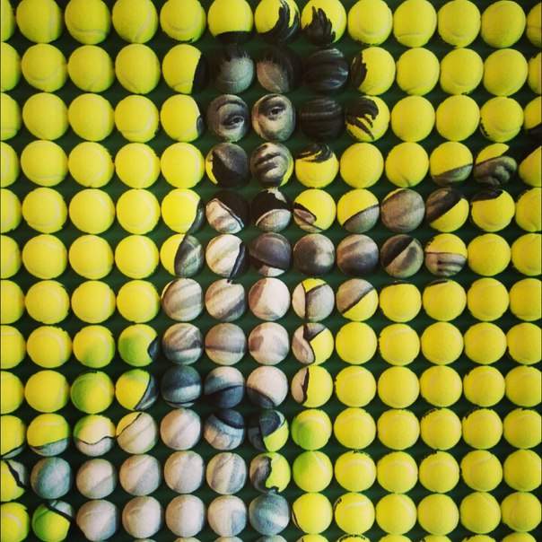 Харьковчанин создал первую в Украине картину из теннисных мячей