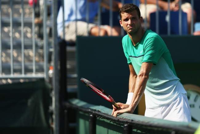 Травма Азаренко, победа Джоковича и теннисный десант на футболе  (+фото и видео)