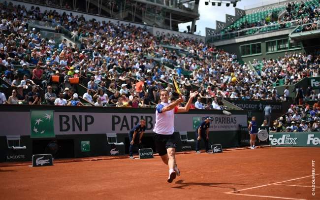 Джокович с усами и "зебры" на корте. "Kid's Day" на Ролан Гаррос (+фото и и видео)
