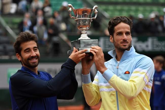 Плагиат Джоковича, "русская" Мугуруса, Серена утешает Младенович (+фото и видео)