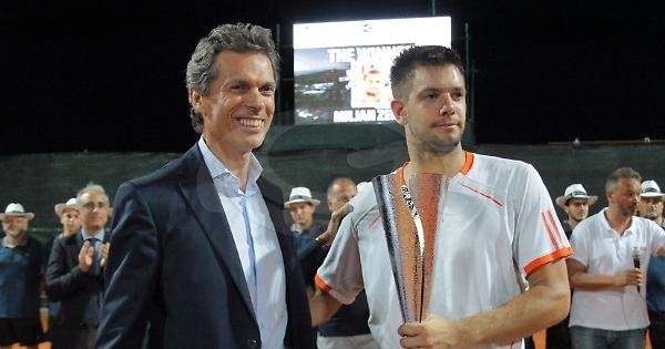 ATP Challenger Tour. Беллуччи возвращается в топ-50, дебютные титулы для Кинга и Зекича