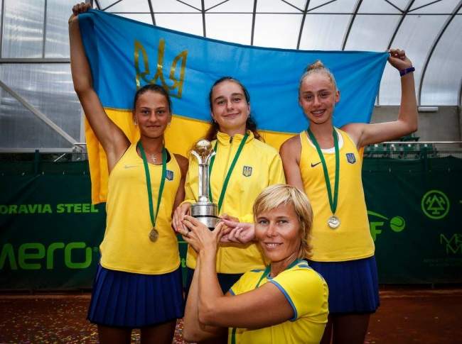 Дайджест недели: украинки выиграли Кубок Мира, возвращение Бондаренко, второй титул сестер Киченок, старт Олимпиады (+фото и видео)