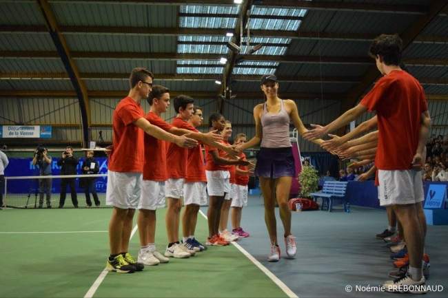 ITF Пуатье. Доден во второй раз в сезоне сильнее Дэвис (+видео)