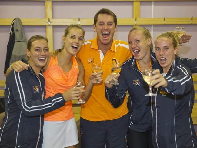 Кубок Федерации. Касаткина - "Новичок года", стартовый матч Чехии - лучший в сезоне,  и неожиданная победа Голландии над Россией