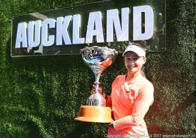 Окленд. Лорен Дэвис - первая чемпионка сезона (+видео)