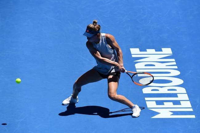 Кербер, Свитолина и Халеп готовятся к старту Australian Open