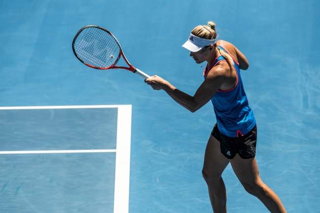 Кербер, Свитолина и Халеп готовятся к старту Australian Open