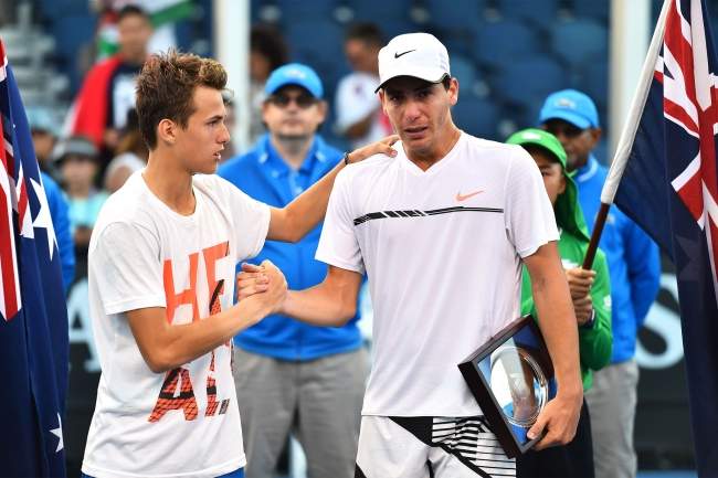 Australian Open. Пирош выигрывает дебютный "Шлем", победы Бренстайн с Андрееску и китайско-тайваньского дуэта в парном разряде