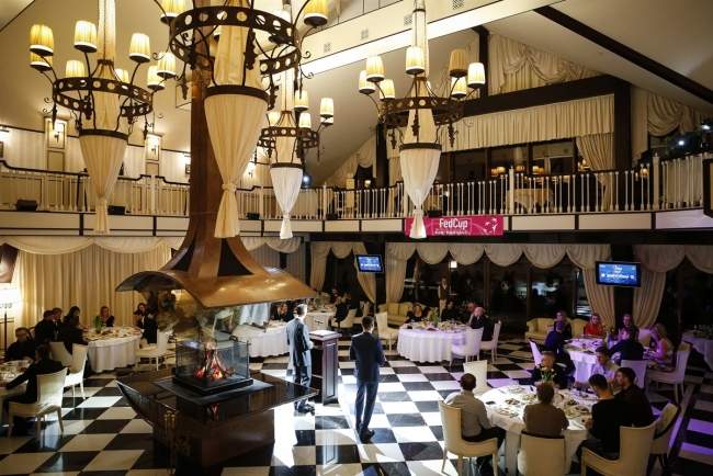 Сборная Украины на официальном ужине участниц матча в Кубке Федерации