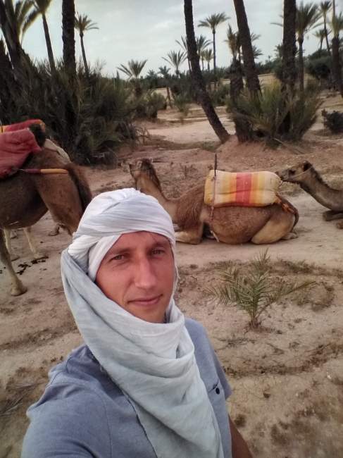 Стаховский, Димитров, Чорич и Шварцман покатались на верблюдах (ФОТО)