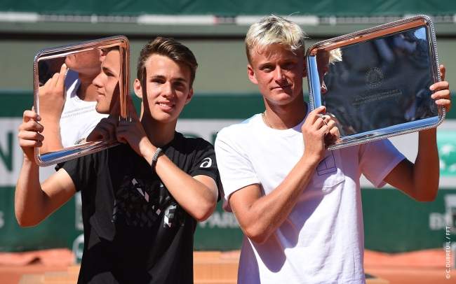 Ролан Гаррос. Дебютные титулы для Осигве и Попырина, непобедимые Андрееску и Бренстайн в парном разряде