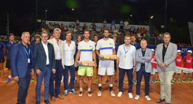 ATP Challenger Tour. Шаповалов выиграл второй челленджер, Ватутин отыграл шесть матчболов в финале