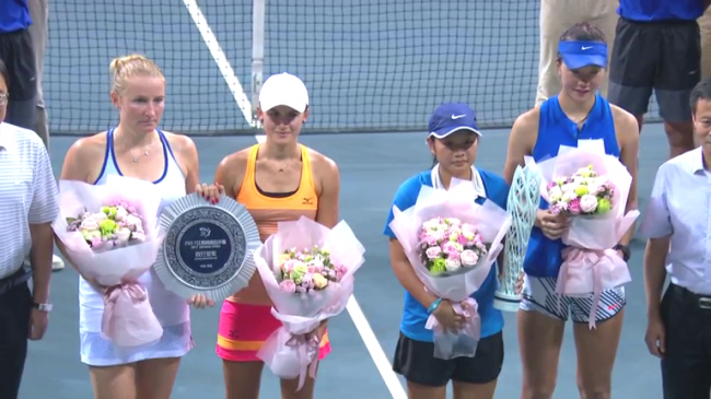 Впервые чемпионкой турнира WTA стала теннисистка, рождённая в 2000-х