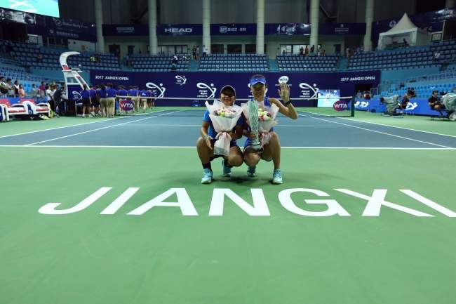 Впервые чемпионкой турнира WTA стала теннисистка, рождённая в 2000-х