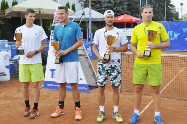 Познань. Смирнов и Ужиловский впервые побеждают на 25-тысячнике