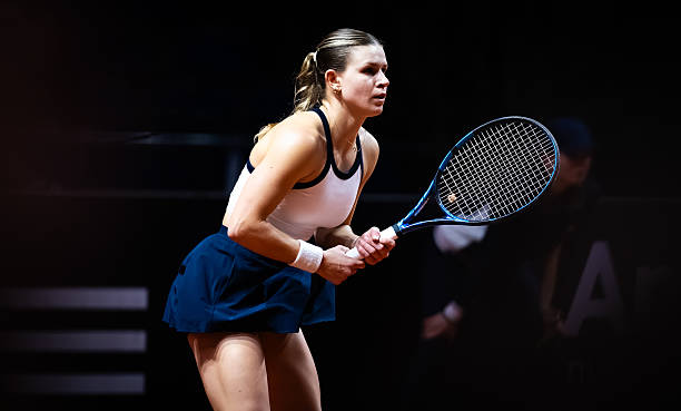 Штутгарт. Фетт во второй раз обыграла соперницу из топ-20, Паолини и Наварро победили на старте