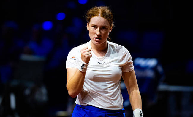 Штутгарт. Зайдель выиграла первый матч на турнире серии 500, Мертенс обыграла "нейтральную" соперницу