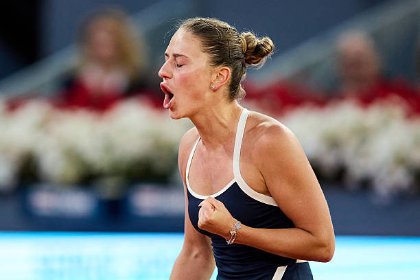 Рим. Костюк за полтора часа победила Касаткину и прервала серию поражений в личных встречах