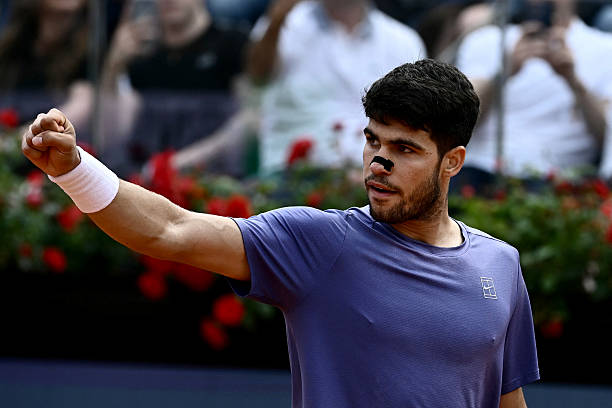 Рим. Алькарас в двух сетах победил Дрэйпера на пути в полуфинал и снова станет второй ракеткой мира