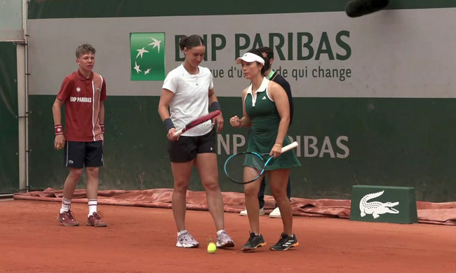 Ролан Гаррос. Калинина и Сюй Ифань потерпели поражение на старте парного турнира