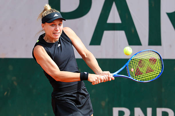 Ролан Гаррос. Стародубцева победила "нейтральную" Потапову и впервые вышла в третий круг на "мэйджоре"