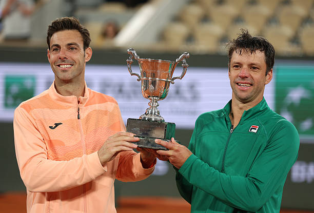 Ролан Гаррос. Гранольерс и Себальос выиграли дебютный титул Grand Slam