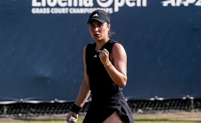 Хертогенбос. Русе впервые вышла в полуфинал на траве, Мертенс будет бороться за третий финал в сезоне