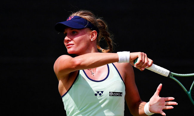 Ноттингем. Ястремская победила пятую сеяную Фернандес на пути в полуфинал