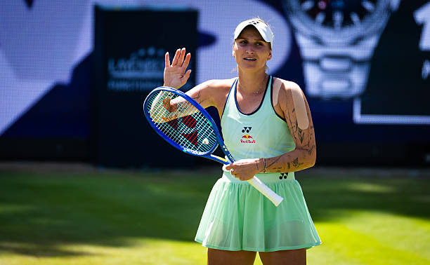 Берлин. Вондроушова остановила Жабер в четвертьфинале, Ван Синьюй прошла дальше после отказа Бадосы