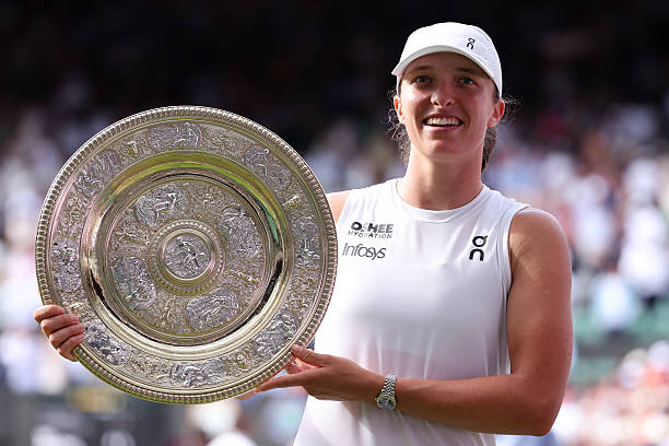 Ига Швёнтек - после победы в финале Уимблдона: "Я надеюсь, что теперь СМИ оставят меня в покое и дадут мне возможность просто делать свою работу"