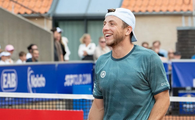 Бостад. Навоне выиграл шестой матч подряд, Грикспор отыграл матчболы на пути в 1/4 финала